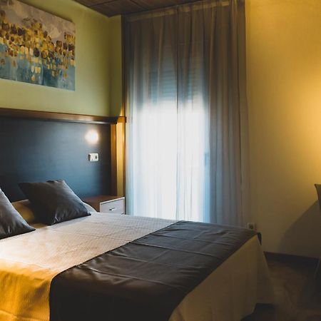Hostal Nogueras 3 โตเลโด ภายนอก รูปภาพ